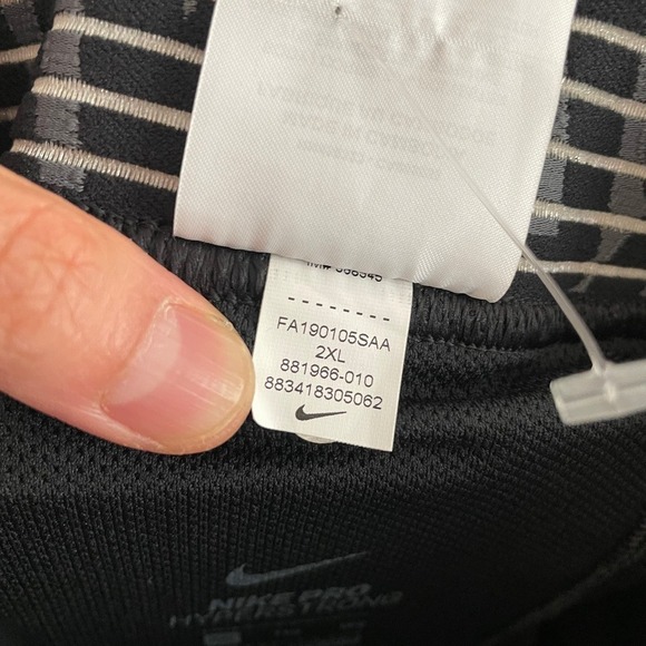 NWT Nike HyperStrong Padded NBA Player Issue Compression Shorts Black XXL 881966 - Picture 11 of 14